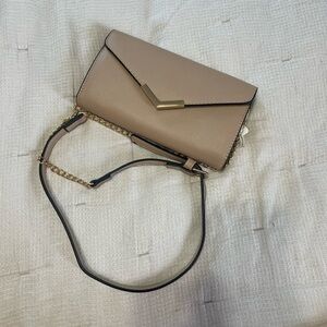 NWT women’s crossbody bag